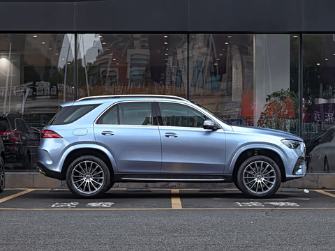 2025�� �Ŀ� GLE 450 4MATIC ������