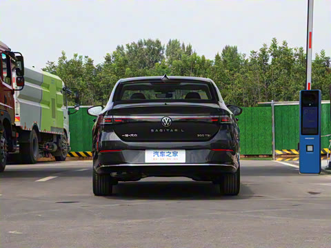 2026�� L 300TSI DSG ������