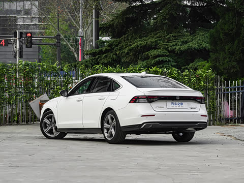 2025�� 2.0L e:PHEV ����