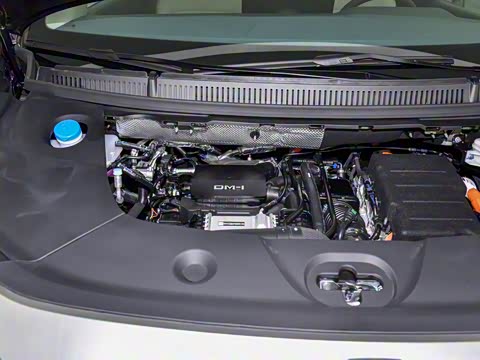 2026 DM-i 1.5T 218KM Խ