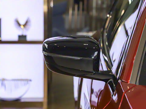 2025�� 225i M�˶���ҹ��װ