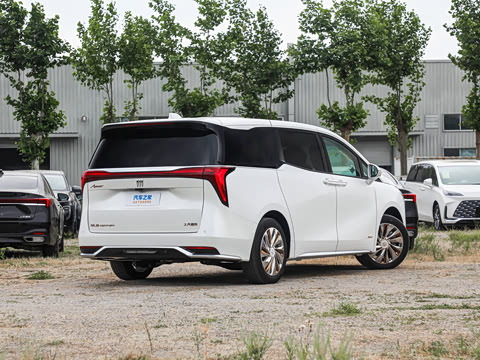 2027�� 2.0T ����������