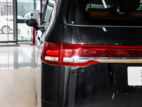 2026�� ���̰� 230�콢�� 7��