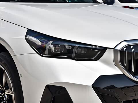 2026�� �Ŀ� eDrive 35L M�˶���װ