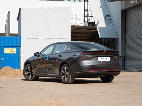 2026�� 550Max��ΪǬ��ADS SE��