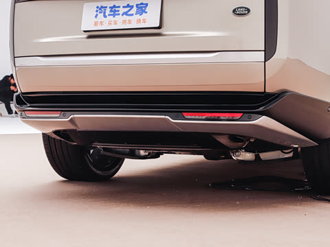 2026�� 3.0 L6 400PS AB�����