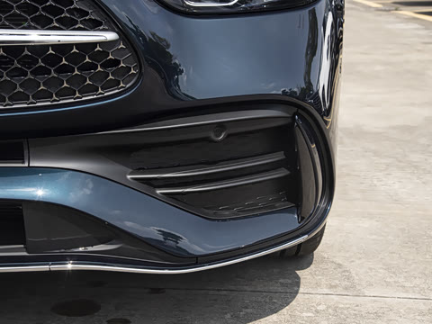 2026�� C 260 L �˶��ر��