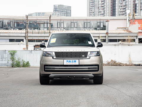 2026�� 3.0 L6 400PS SE�����