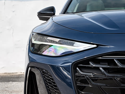 2026�� 2.0T quattro ������	