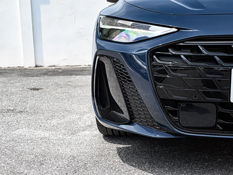 2026�� 2.0T quattro ������	