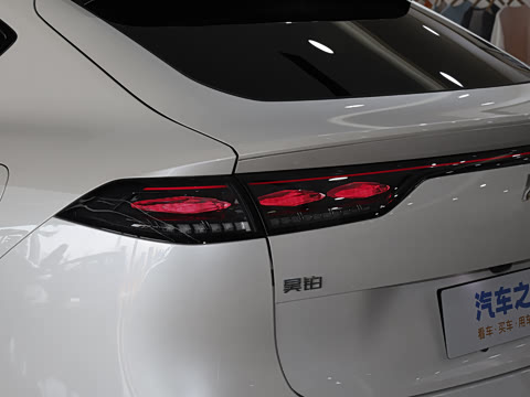 2025�� 825 Max��