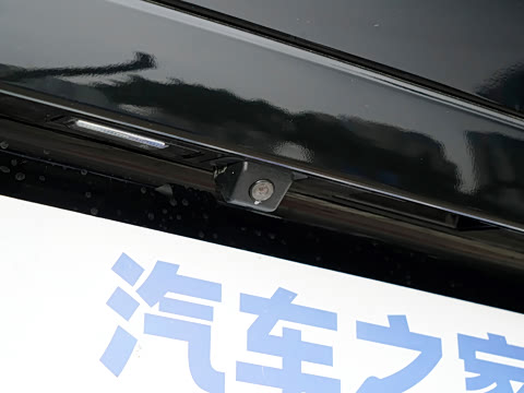 2026�� 2.0L �ֶ����ᾫӢ�� 9�� CNG