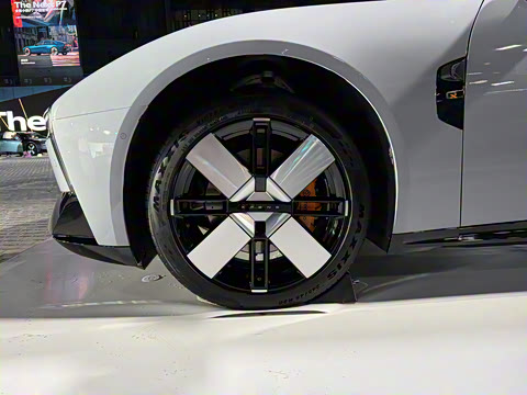 2025�� 750 ���������� Ultra