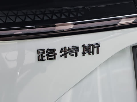 2026�� 600 SE 5��