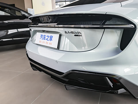 2026�� 600 SE 5��