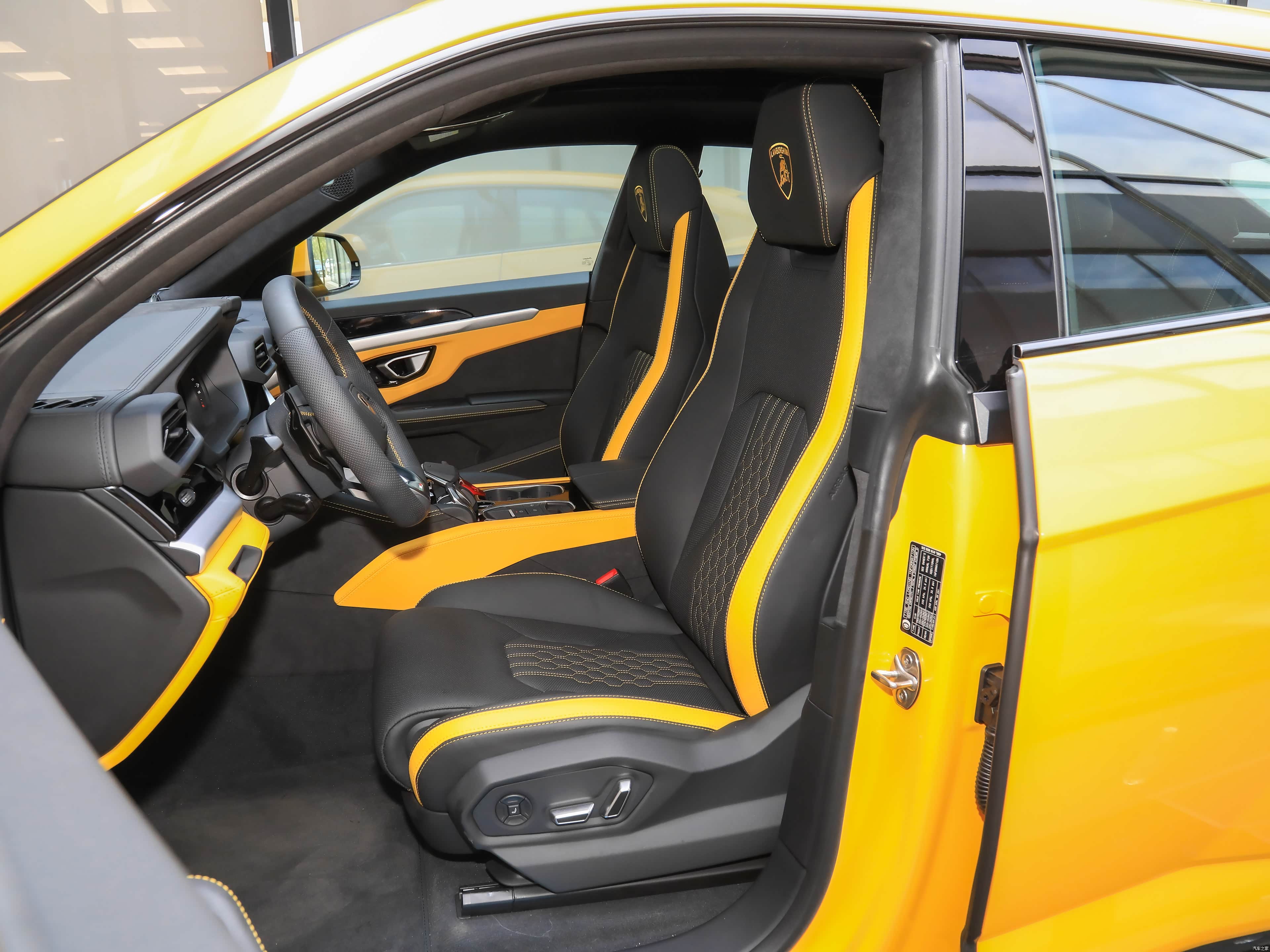 Lamborghini Urus Se, миниатюра 20