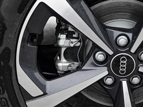 2026�� quattro 45�����ذ� 45TFSI quattro ʱ�ж�����