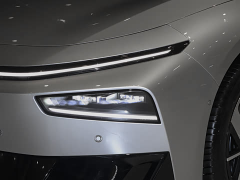 2026�� ���� 725 Max �콢��