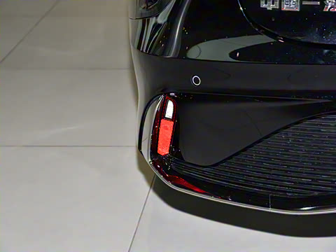 2025�� 2.0T ������