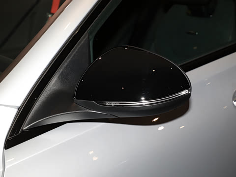 2026�� AMG C 43 4MATIC