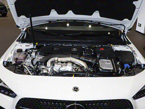 2025�� �Ŀ� CLA 220