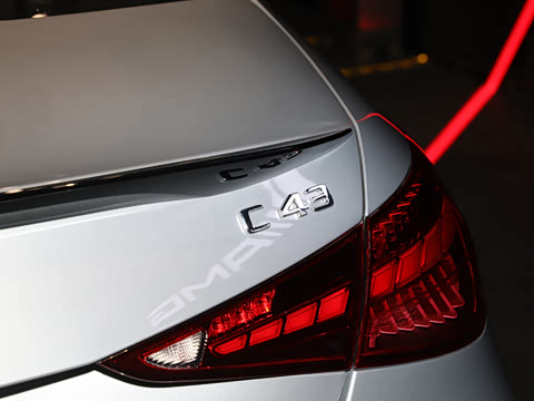 2026�� AMG C 43 4MATIC