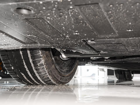 2025�� 702 ������ Ultra