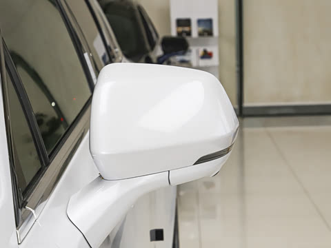 2026�� 2.0T �󶼻���