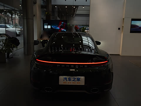 2026�� Carrera 3.0T