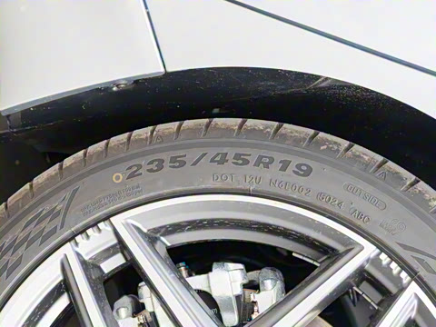 2025�� 630 Lite��