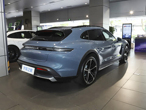 2026�� Taycan 4 Cross Turismo