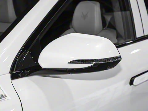 2025�� 735MAX 175kW