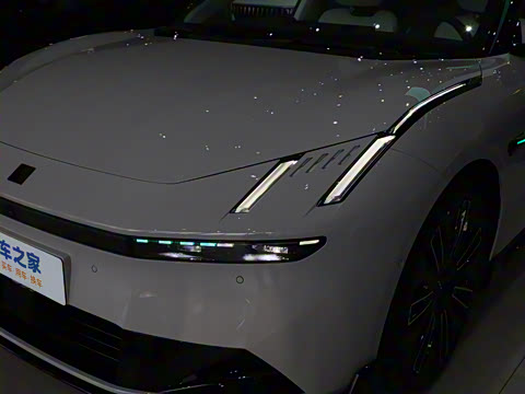 2025�� 240����Ultra