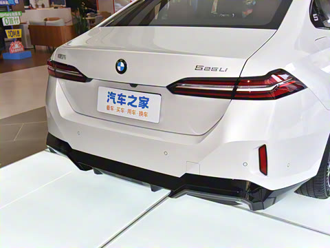 2026�� 525Li M�˶���װ