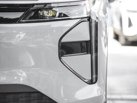 2025�� 100������Plus����