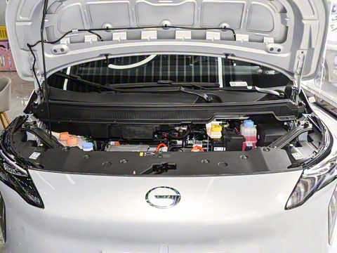 2025�� Plus 430 ������