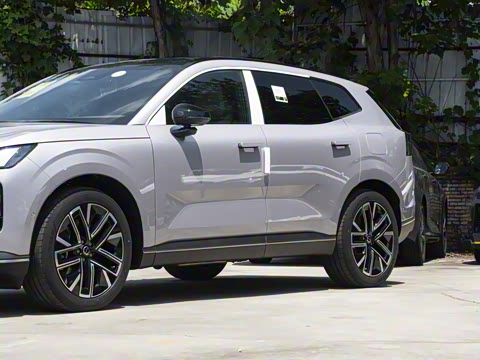 2026�� ������������Plus