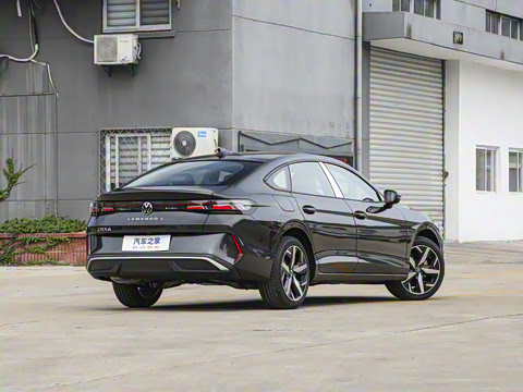 2026�� ���L 300TSI ����