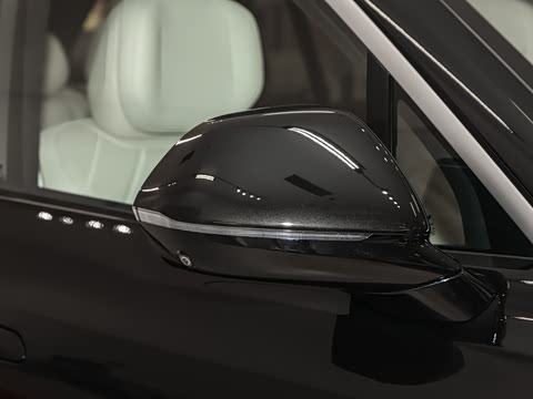 2025�� Ultra ������