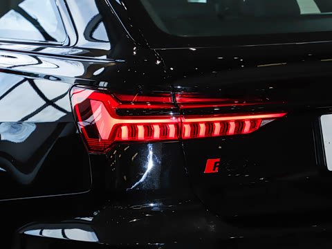 2025��  RS 6 4.0T Avant performance