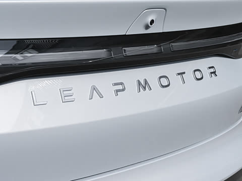 2027�� 670������