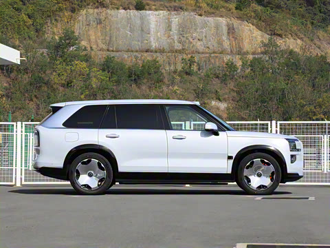 2025�� Hyper�� 70kWh