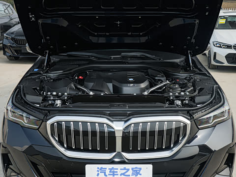 2026�� �Ŀ� 530Li ������ M�˶���װ