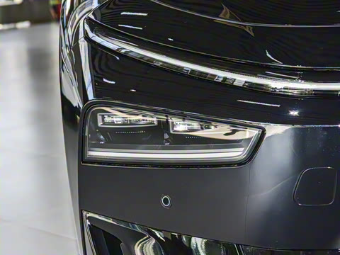 2026�� ���� 725 Max �콢��