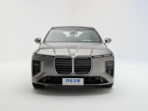 2027�� 740L �����