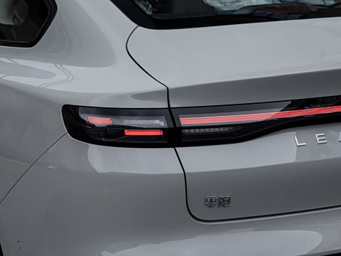 2027�� 590������