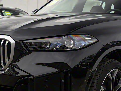 2025�� xDrive 40Li ������M�˶���ҹ��װ