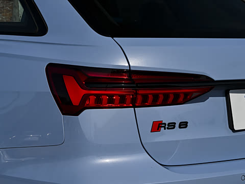 2025��  RS 6 4.0T Avant performance