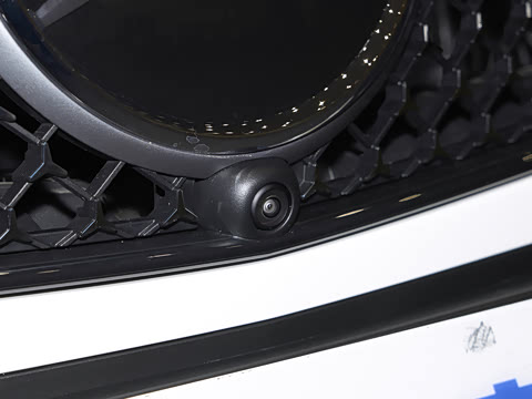 2026�� GLC 260 L 4MATIC ������