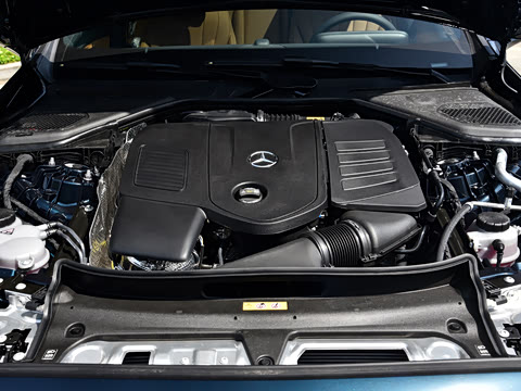 2026�� �Ŀ� E 300 L ������